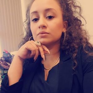 Meet your Posher, Kay